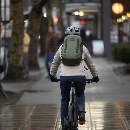 YETI CAYO™ 25L Rucksack Olive