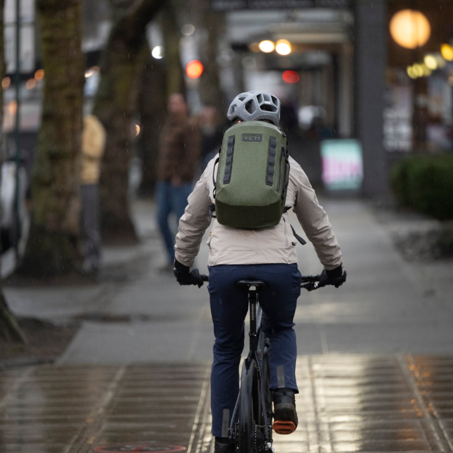 YETI CAYO™ 25L Backpack Olive