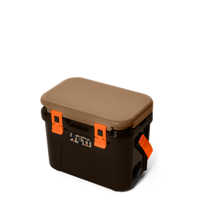 YETI Roadie® 15 Kühlbox Wetlands Camo