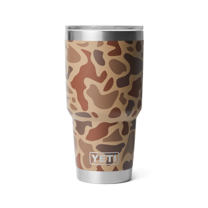 YETI Rambler® 30 oz Becher (887 ml) Wetlands Camo