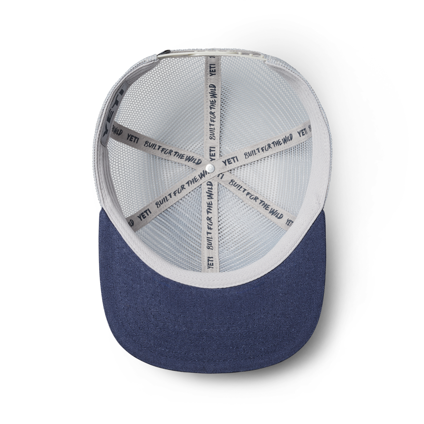 Cap mit flacher Krempe