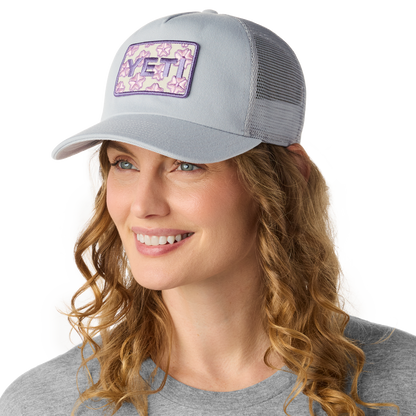 YETIYETI™ Cherry Blossom Trucker Hat Grey
