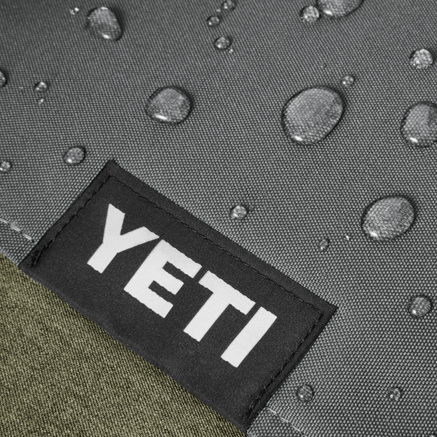 YETI Lowlands® Blanket Olive