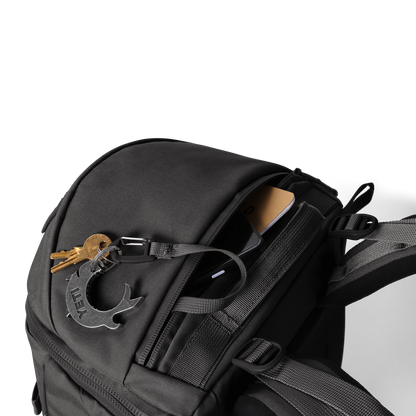 YETI Ranchero™-22-L-Rucksack Schwarz