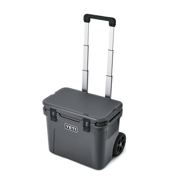 YETI Roadie® 32 Kühlbox auf Rädern Charcoal