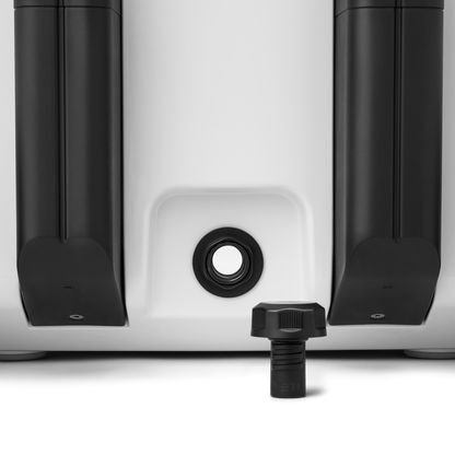 YETI Roadie® 32 Kühlbox auf Rädern Weiss