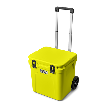 YETI Roadie® 48-Kühlbox auf Rädern Firefly Yellow