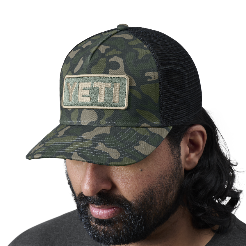 YETI Trucker-Cap in Camouflage-Optik mit Logo Green Camo