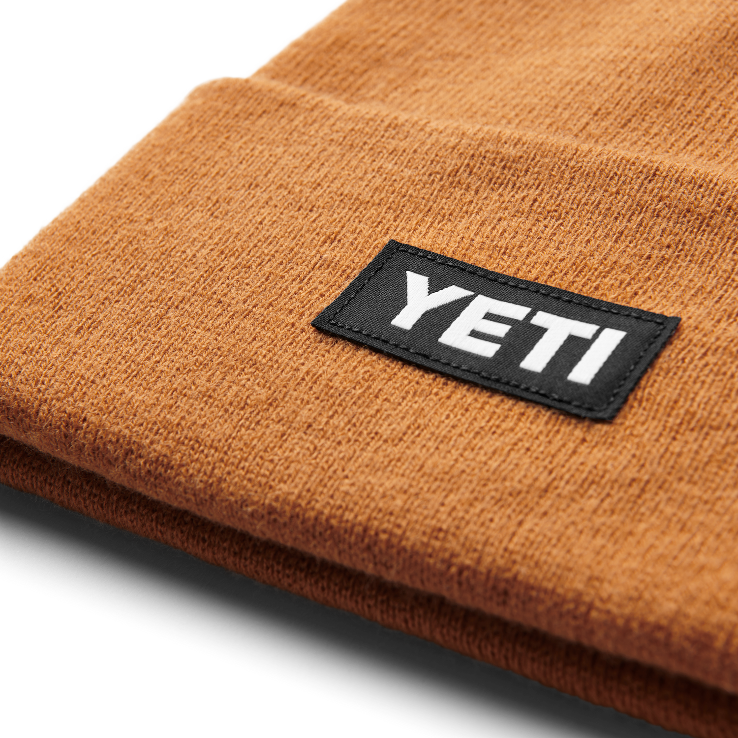 YETI Beanie mit Logo Gold