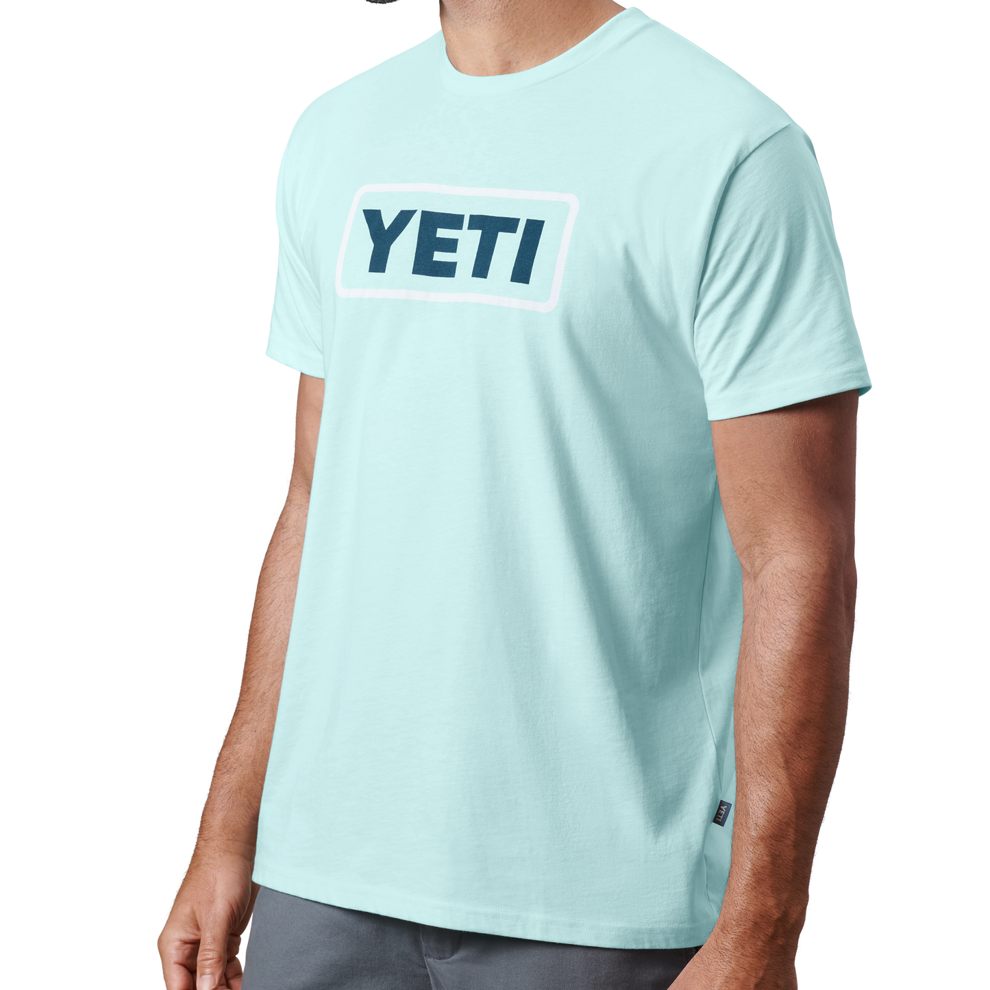 YETI Premium Logo Badge Kurzarm-Shirt Light Blue