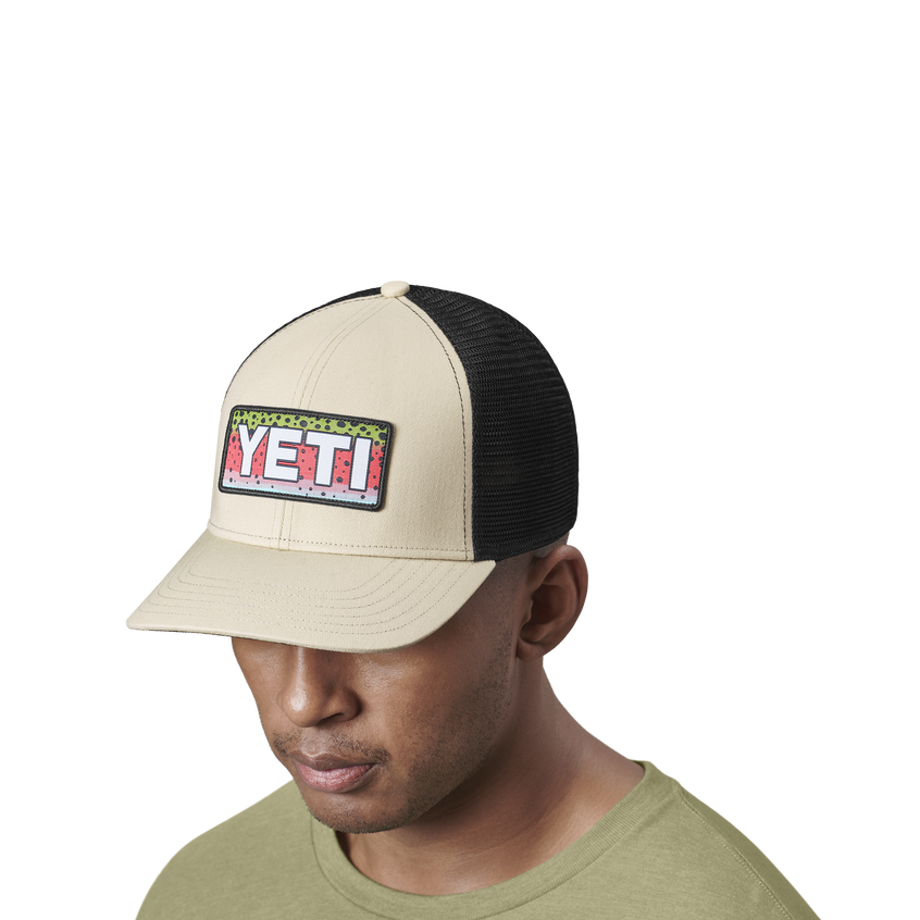 YETI Trucker-Cap mit Regenbogenforellen-Logo-Badge Cream